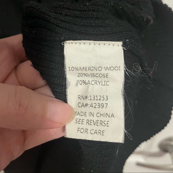 Pink Martini Boutique Brand Black Cold Shoulder Ribbed Sweater Dress - Picture 7 of 8